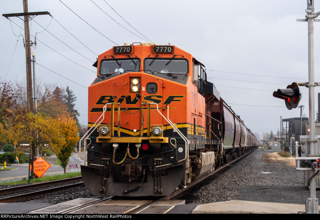 BNSF 7770